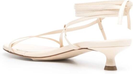 Aeyde Paige 35mm leren sandalen Beige