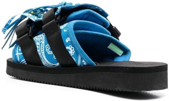Alanui X Suicoke x Suicoke sandalen met paisley-print Blauw