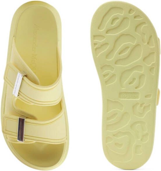 Alexander McQueen Hybride slippers Geel