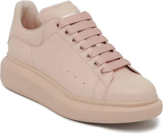 Alexander McQueen Oversized leren sneakers Beige