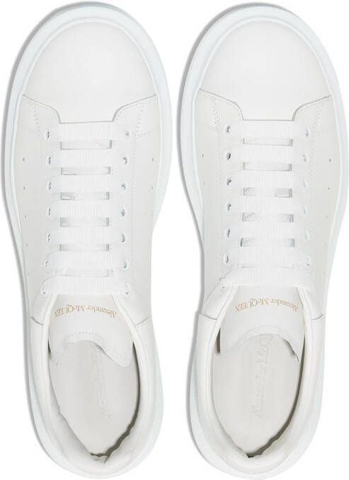 Alexander McQueen Oversized leren sneakers Wit