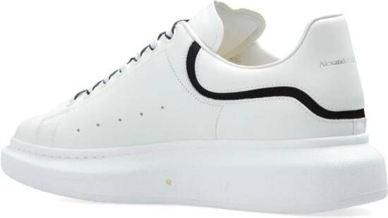 Alexander McQueen Oversized sneakers Wit