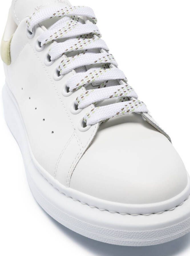 Alexander McQueen Oversized low-top sneakers Wit