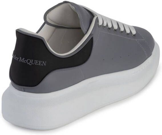 Alexander McQueen Oversized sneakers Grijs