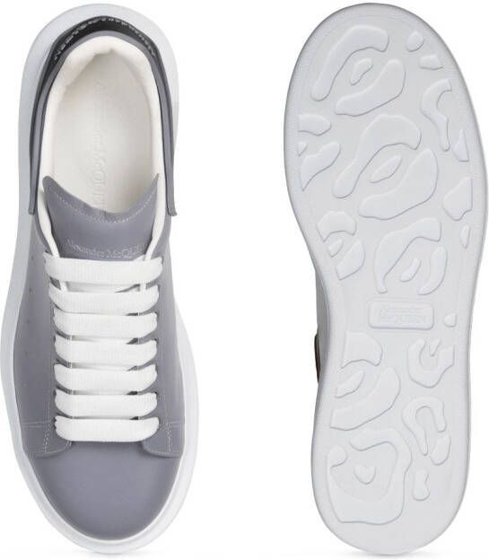 Alexander McQueen Oversized sneakers Grijs