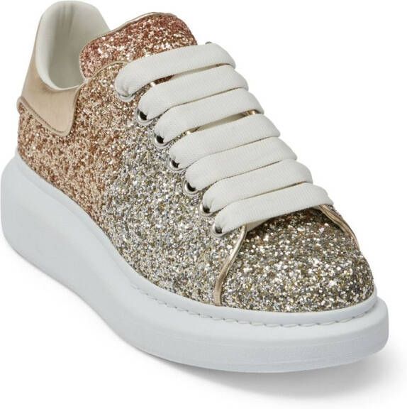 Alexander McQueen Oversized sneakers met glitter Veelkleurig