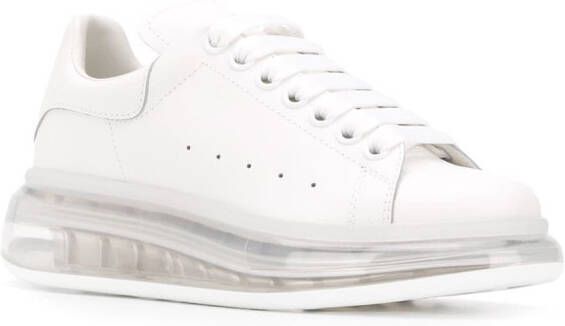 Alexander McQueen Oversized sneakers Wit