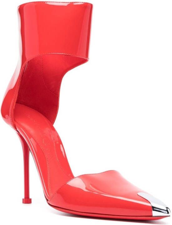 Alexander McQueen Pumps met metalen neus Rood