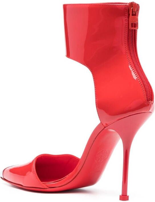 Alexander McQueen Pumps met metalen neus Rood