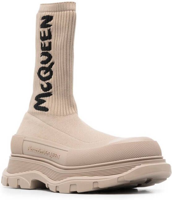 Alexander McQueen Ribgebreide enkellaarzen Beige