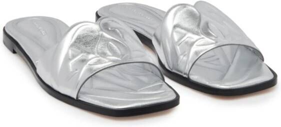 Alexander McQueen Seal leren slippers Zilver