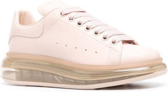 Alexander McQueen Sneakers met chunky zool Roze