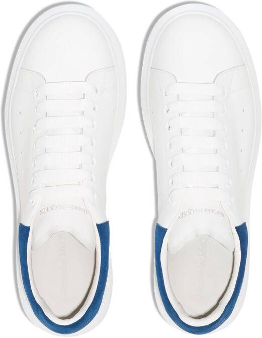 Alexander McQueen Sneakers met chunky zool Wit