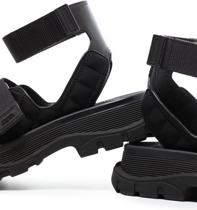 Alexander McQueen Tread sandalen Zwart