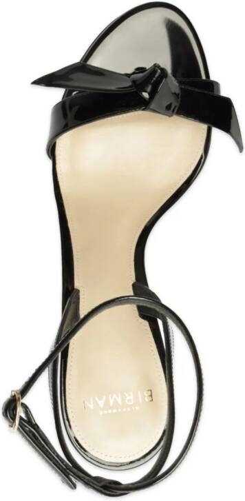Alexandre Birman Clarita Bell 85mm lakleren sandalen Zwart