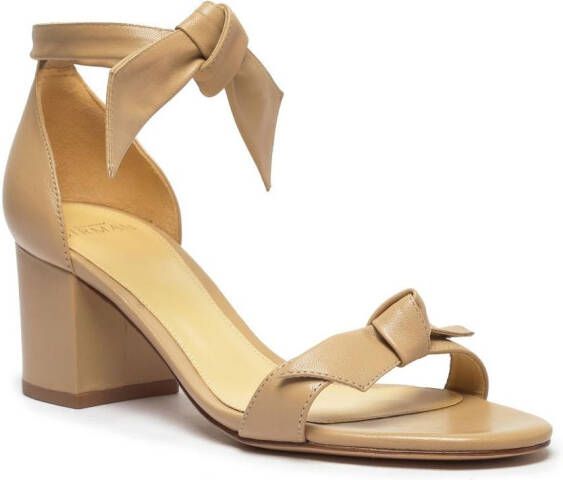 Alexandre Birman Clarita sandalen met blokhak Beige