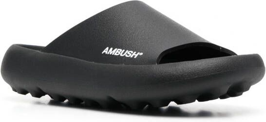 AMBUSH Slippers met logoprint Zwart