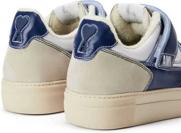 AMI Paris Ami de Coeur low-top sneakers Blauw