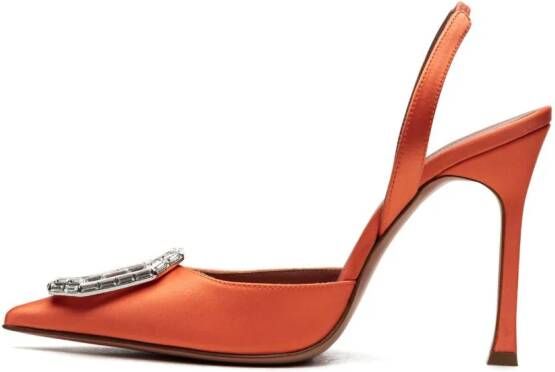Amina Muaddi Camelia satijnen pumps Oranje