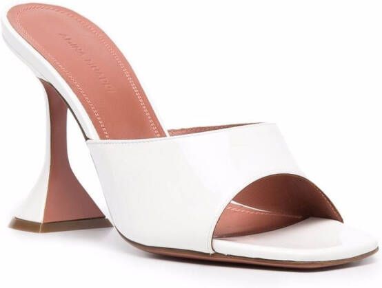Amina Muaddi Slip-on sandalen Wit