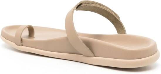 Ancient Greek Sandals Leren teenslippers Beige