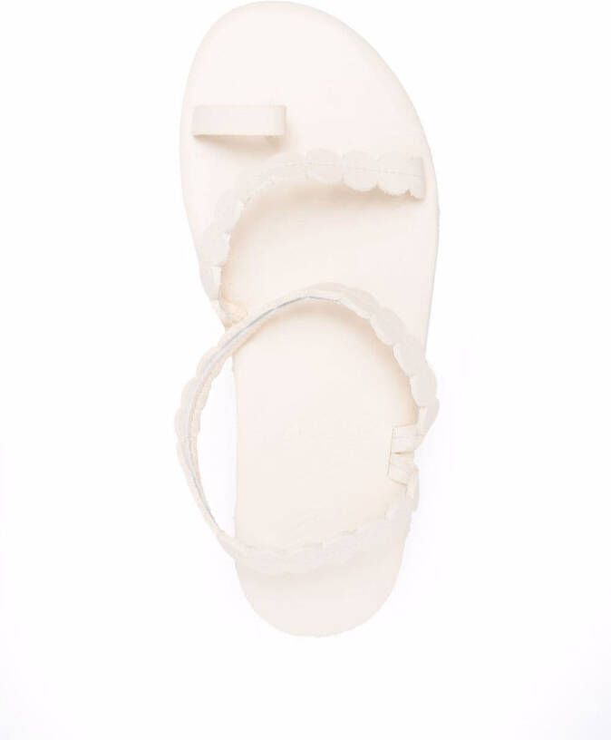 Ancient Greek Sandals Sandalen met teenbandje Beige