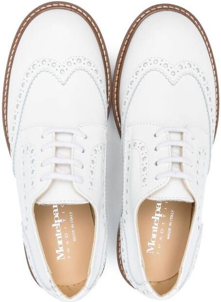 Andrea Montelpare Leren brogues Wit