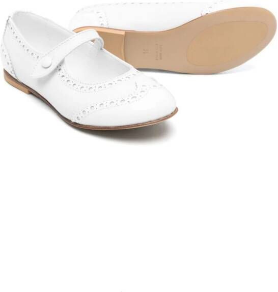 Andrea Montelpare Ballerina's met brogue afwerking Wit