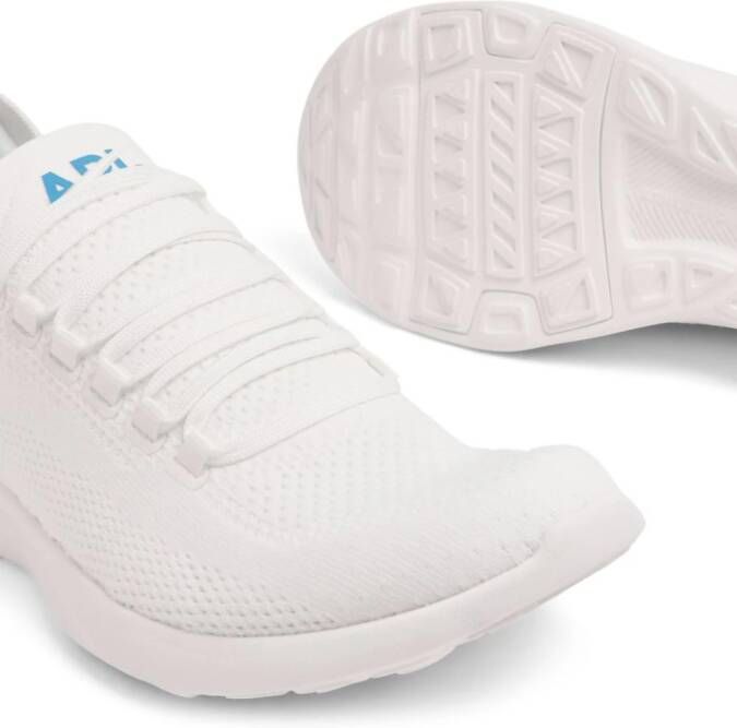 APL: ATHLETIC PROPULSION LABS TechLoom Breeze sneakers met mesh vlakken Wit