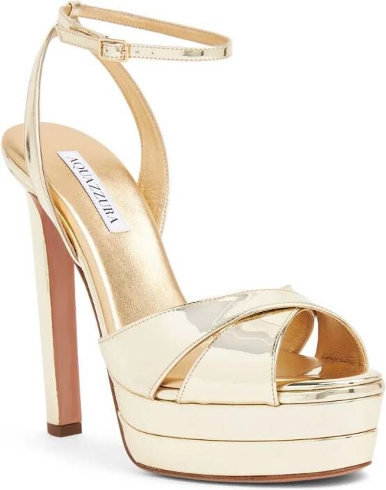 Aquazzura Divine Plateau sandalen met plateauzool Goud