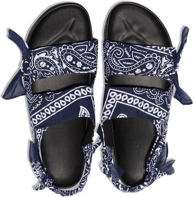 Arizona Love Apache sandalen met bandanaprint Blauw