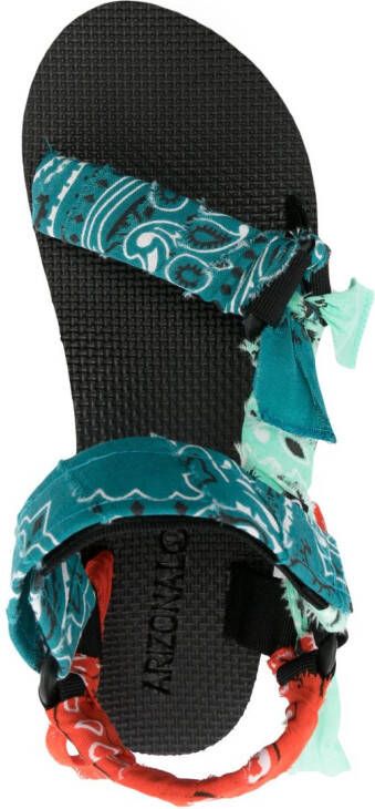 Arizona Love Trekky sandalen met bandanaprint Blauw