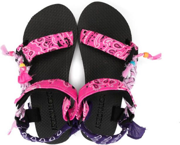 Arizona Love Trekky sandalen met bandanaprint Roze