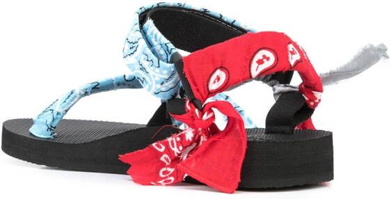 Arizona Love Trekky sandalen met bandanaprint Blauw