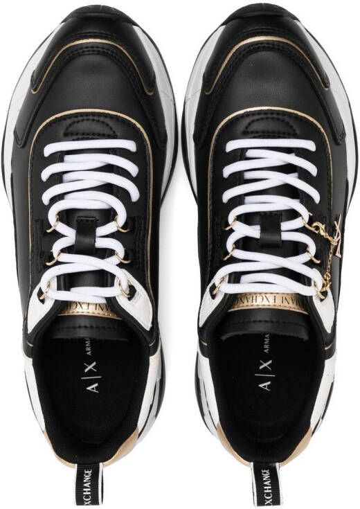 Armani Exchange Sneakers met logo amulet Zwart