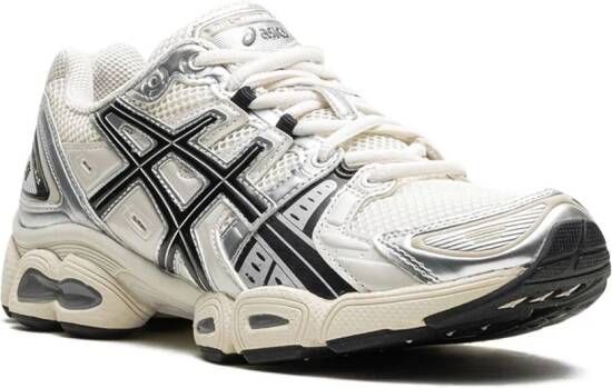 ASICS Gel-Nimbus 9 sneakers met vlakken Wit