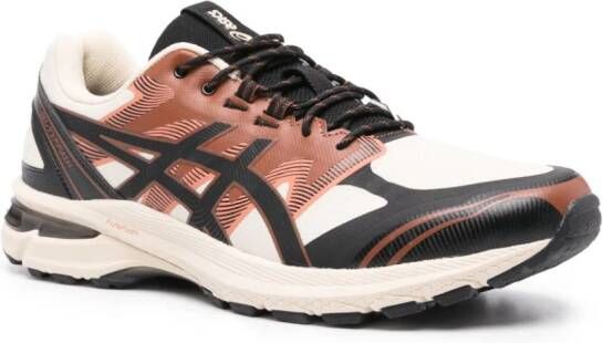 ASICS Gel-Terrain sneakers met textuur Beige