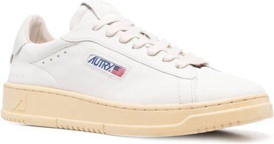 Autry Sneakers met logopatch Beige