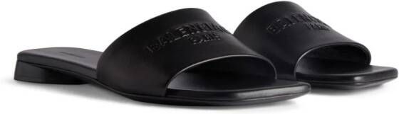 Balenciaga Duty Free leren slippers Zwart