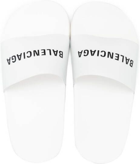 Balenciaga Kids Badslippers met logoprint Wit