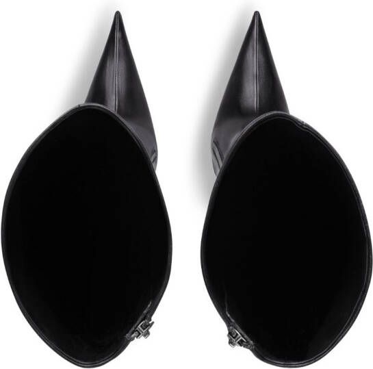 Balenciaga Knielaarzen met puntige neus Zwart