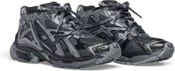 Balenciaga Runner chunky sneakers Grijs