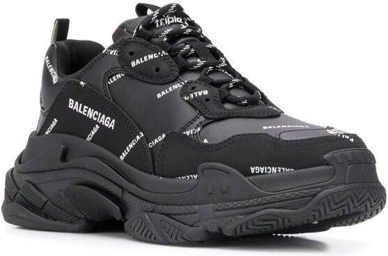 Balenciaga Triple S sneakers met logo Zwart