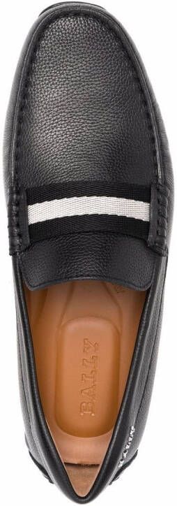 Bally Loafers met gekruiste bandjes Zwart