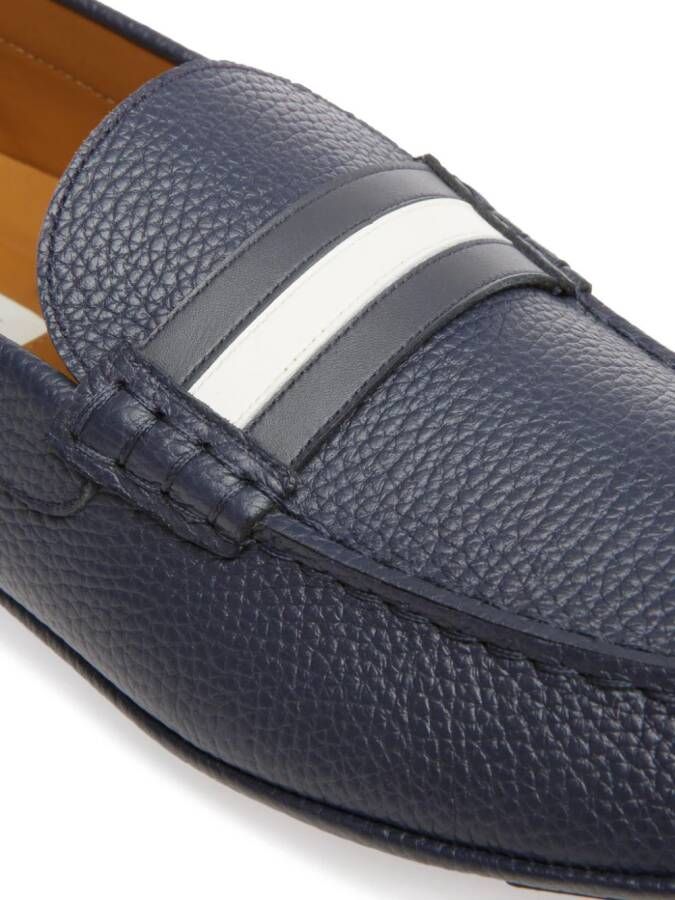 Bally Loafers met ronde neus Blauw