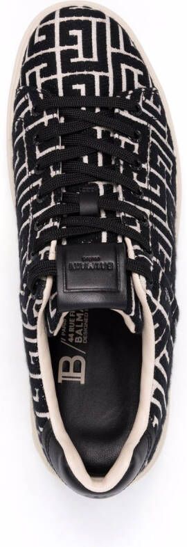 Balmain B-Court sneakers met monogram Beige