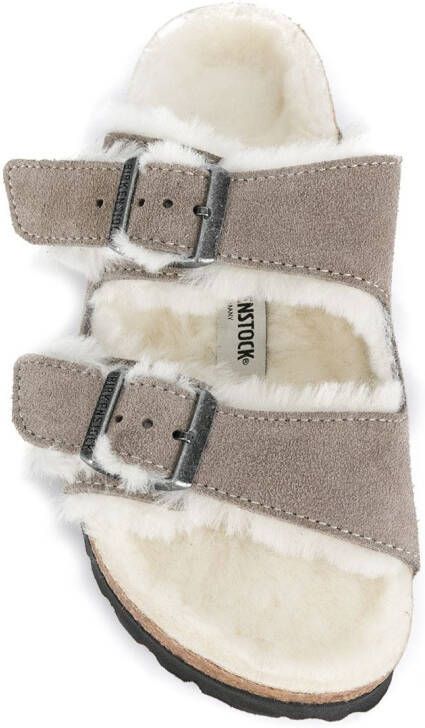 Birkenstock Arizona sandalen met twee bandjes Grijs