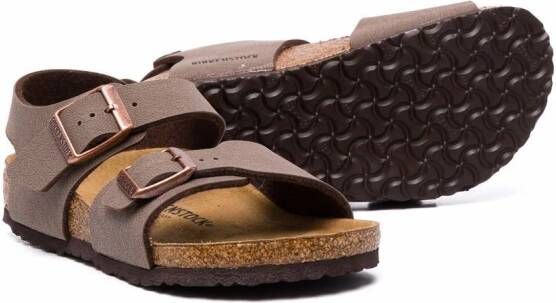 Birkenstock Kids Sandalen met gespsluiting Bruin