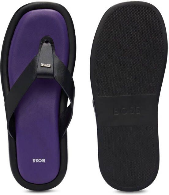 BOSS x Naomi slippers met plateauzool Zwart