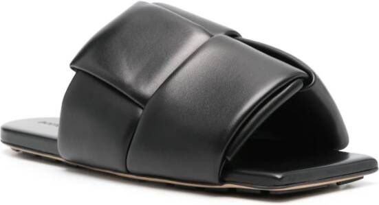 Bottega Veneta interwoven leather flat sandals Zwart